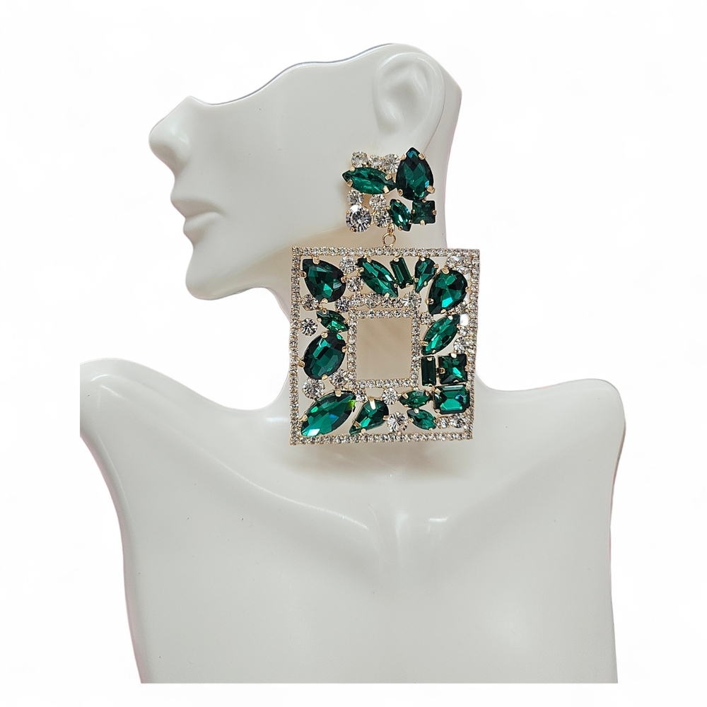 Elegant Green and Silver Geometric Earrings